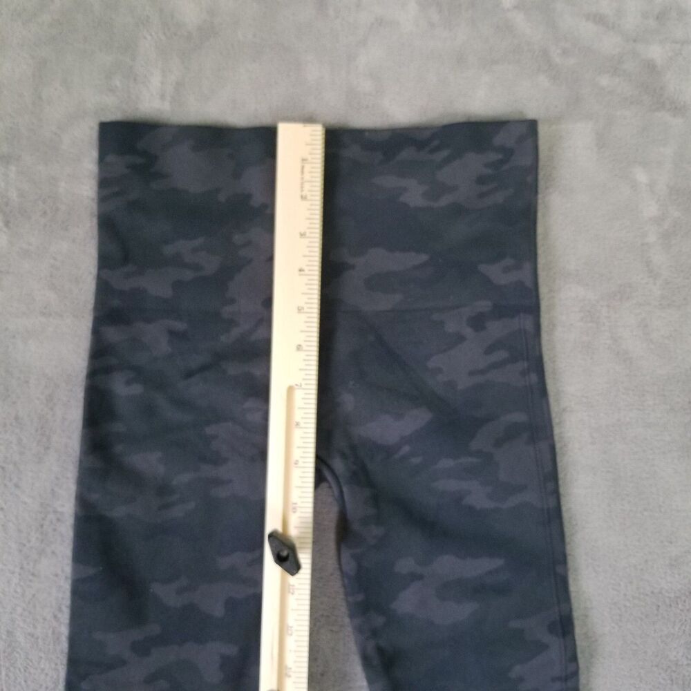 SPANX Leggings Womens Gray Black Size Small Camoflauge Camo Stretch - Picture 5 of 10